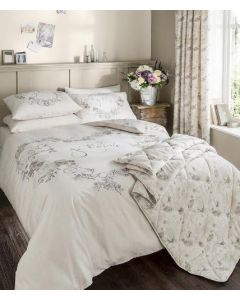 Catherine Lansfield Home JeTaime Quilted Bedspread