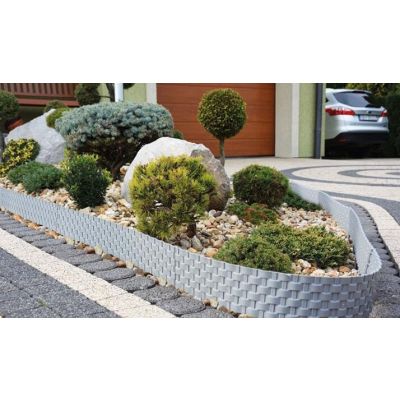 Plastic Rattan Style Decorative Lawn Edging Border