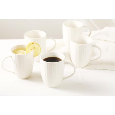 Porcelain White Elegant Mug Set