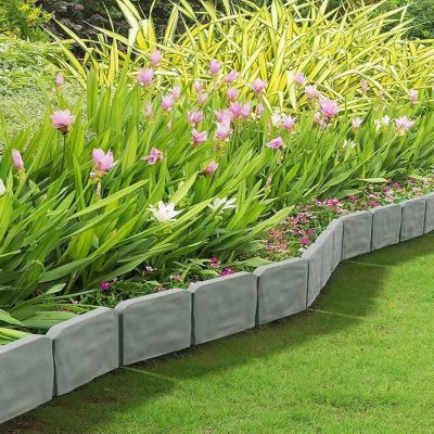 Dark Grey Plastic Cobbled Stone Style Decorative Lawn Edging Border